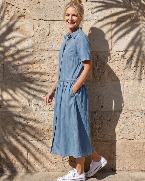 ג'נבה | שמלת מידי עם צווארון ואזור מותן מקופל